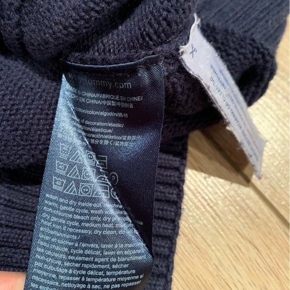 Tommy Hilfiger 1/4 Zip Sweater Boys XL 16-18 - Picture 9 of 10